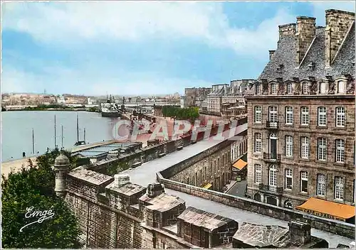 Cartes postales moderne Saint Malo Cite Corsaire Les Remparts ceuvre de Vauban et Garangeau Bateau