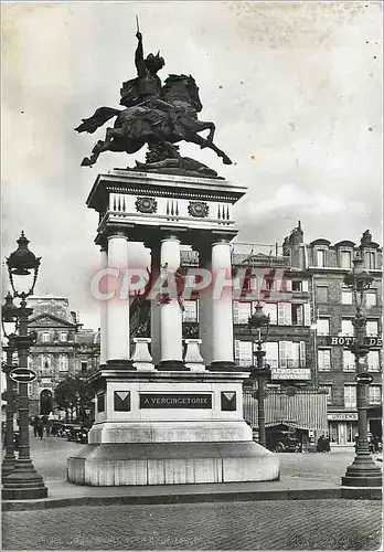 Cartes postales moderne Clermont Ferrand Statue de Vercingetorix par Bartholdi