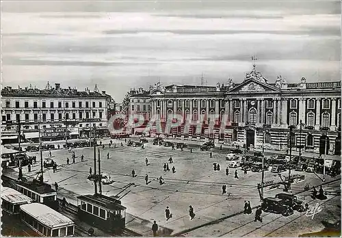 Cartes postales moderne Toulouse Place du Capitole Tramway