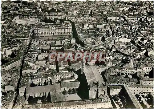 Cartes postales moderne Vue aerienne sur Toulouse Le Capitole