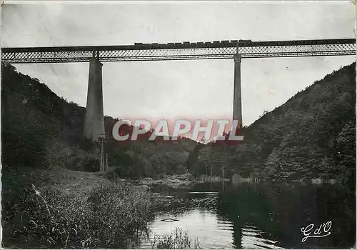 Cartes postales moderne L'Auvergne Le Viaduc des Fades Train