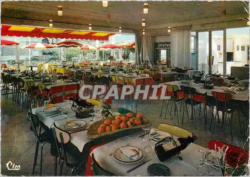 Moderne Karte Vallauris AM Hotel des Sports Salle de restaurant et sa terrasse