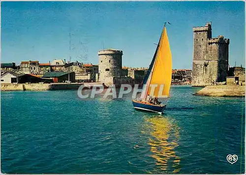 Cartes postales moderne La Rochelle Charente Maritime Yacht a l'entree du Port