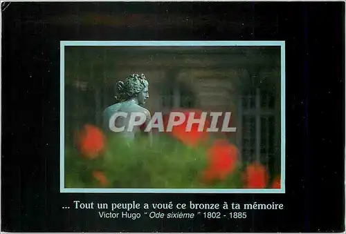 Cartes postales moderne Tout un peuple a voue ce bronze a ta memoire