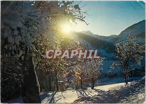 Moderne Karte Au soleil couchant un dernier rayon fait scintiller la neige