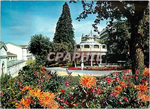 Cartes postales moderne Royat Thermal Puy de Dome Le Centre thermal son Parc et le Pavillon