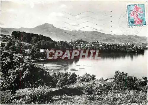 Cartes postales moderne Hendaye Frontiere Franco Espagnole Vue generale et les trois couronnes