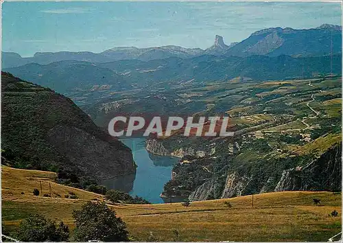 Cartes postales moderne Le Barrage de Monteynard Avignonet sur le Drac Isere Au fond a droite