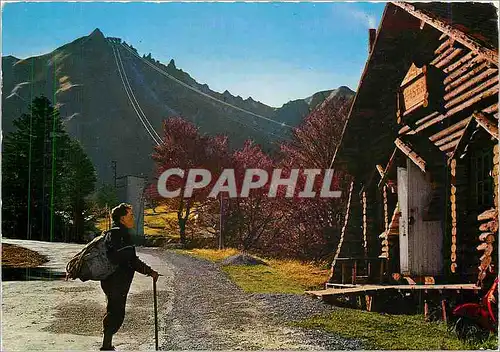 Cartes postales moderne Massif du Mont Dore Sancy Puy de Dome Route du Sancy a l'entree du val d'Enfer que domine