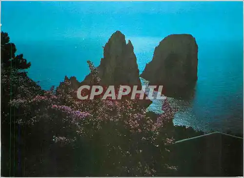 Cartes postales moderne Capri Faraglioni dans le faux jour
