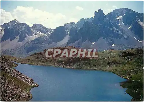 Cartes postales moderne Le Brianconnais Haute Vallee de la Claree Massif des Cerces et le lac long