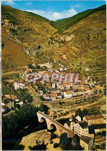 Cartes postales moderne En Parcourant les Gorges du Tarn Vue generale de Sainte Enimie