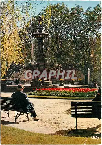 Cartes postales moderne Limoges Haute Vienne Square de l'Hotel de Ville la fontaine monumentale