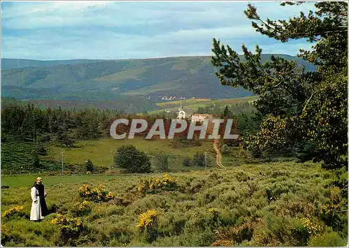 Cartes postales moderne Abbaye ND des Neiges Perspective vers le Mont Lozere et la chaine des Cevennes