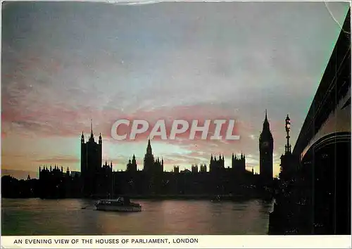 Cartes postales moderne An evening view of the Houses of Parliament London