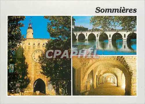 Cartes postales moderne Sommieres Gard L'Horloge Le pont sur le Vidourle Les arcades