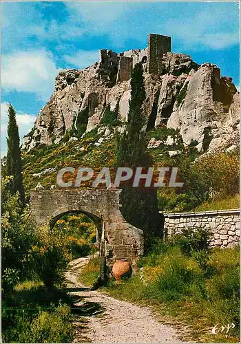 Cartes postales moderne Les Baux de Provence Echappee sur le Chateau Feodal