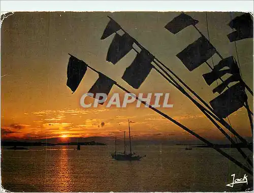 Cartes postales moderne Derniers reflets sur la cote Bateau