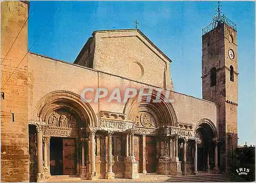 Cartes postales moderne Saint Gilles Gard L'Eglise la facade