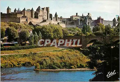 Moderne Karte Cite de Carcassonne Aude Vue generale Au premier plan l'Aude