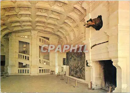Cartes postales moderne Chambord L et C Le Grand Escalier et l'Exposition d'Armes