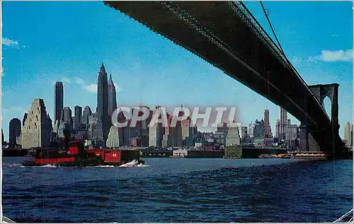 Moderne Karte Lower Manhattan Skyline Brooklyn Bridge overhead spanning the East River