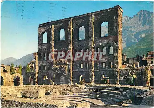 Cartes postales moderne Aosta Theatre Romain au fond le M Aemilius