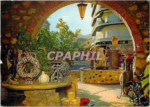 Cartes postales moderne Vallauris Alpes Maritimes Ville renommee par ses potiers