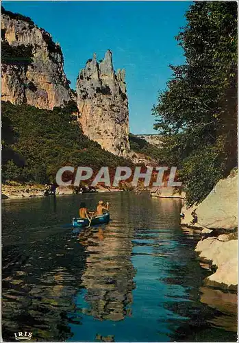 Cartes postales moderne Ardeche Pittoresque Le Rocher de la Cathedrale dans les gorges de l'Ardeche
