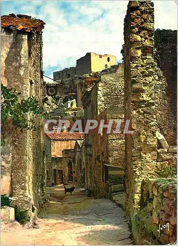 Cartes postales moderne La Provence les Baux Bouches du Rhoe Rue du Trincart au fond ruines du Chateau feodal