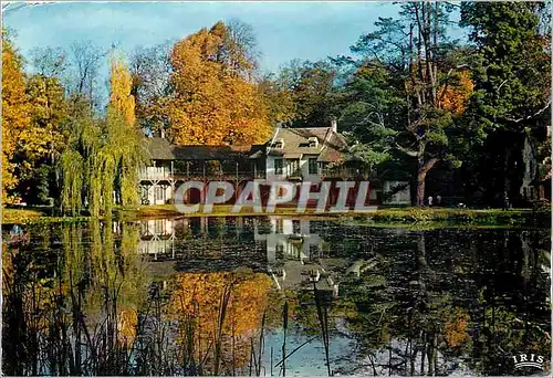 Cartes postales moderne Versailles S et O Le Hameau de la Reine Marie Antoinette en Automne