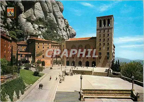 Cartes postales moderne Montserrat Facade et Place du Sanctuaire