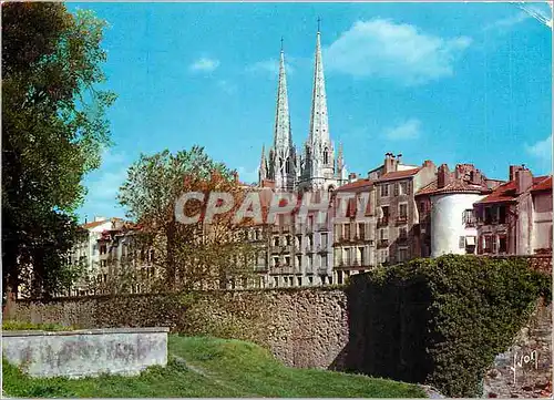 Cartes postales moderne Le Pays Basque Bayonne (Basses Pyr) La Ville et les remparts