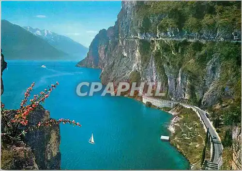 Cartes postales moderne Riva Del Garda Les deux strade Gardesana e Ponale