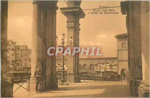 Cartes postales Firenze Arcate degli Uffizi e veduta del Pontevecchio