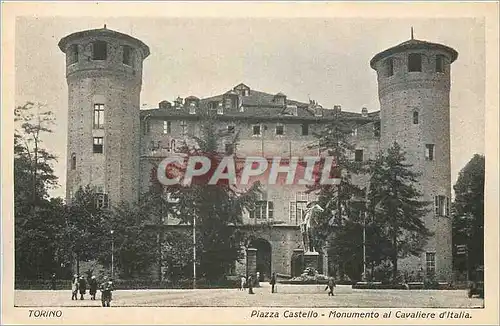 Ansichtskarte AK Torino Piazza Castello Monumento al cavaliere d'Italia