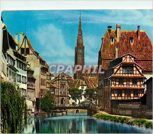 Cartes postales moderne Strasbourg (Bas Rhin) La Petite France et la Cathedrale