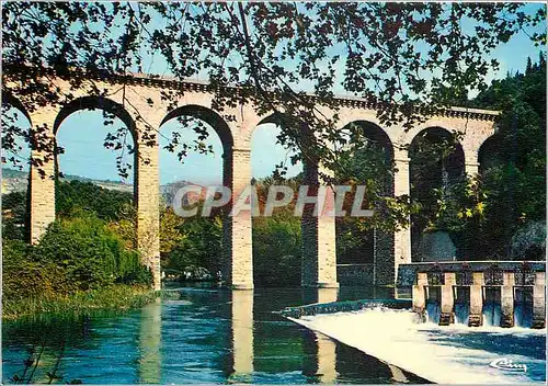 Cartes postales moderne Fontaine de Vaucluse l'Aqueduc sur la sorgue