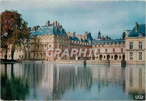 Cartes postales moderne Fontainebleau La Cour des Fontaines