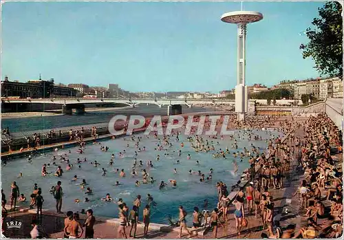 Cartes postales moderne Lyon Piscine sur les Quais du Rhone le Grand Bassin