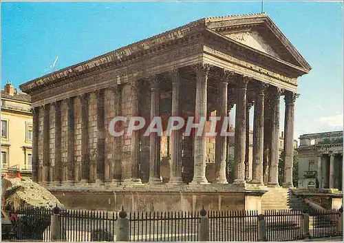 Cartes postales moderne Nimes La Maison Carree