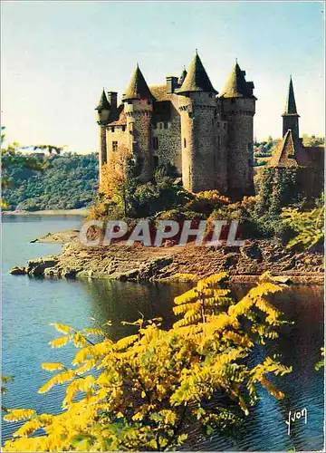 Cartes postales moderne En Auvergne Les environs de Bort les Orgues Chateau de Val (Cantal)