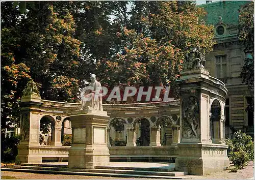 Cartes postales moderne Valenciennes (Nord) Le Monument Froissart