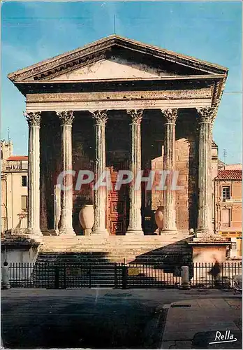 Cartes postales moderne Nimes (Gard) La Maison Carree Monument romain edifie quelques annees avant l'ere chretienne