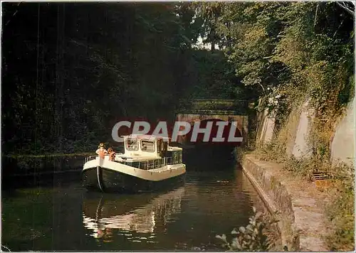 Cartes postales moderne Penichette sur le canal du Nivernais