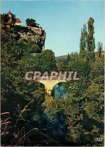 Cartes postales moderne Aux confins du Perigord Perche sur une falaise de 54 m le chateau de Belcastel