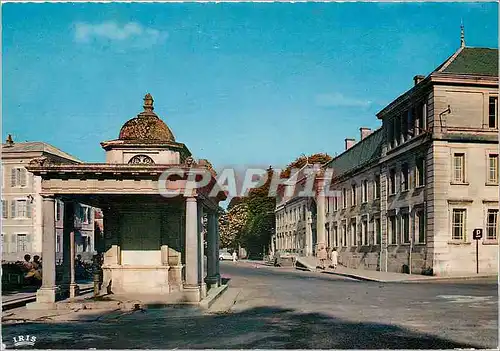 Cartes postales moderne Bourbonne les Bains (Haute Marne) Etablissement thermal et la source