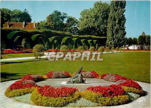 Cartes postales moderne Bourges (Cher) Les Pres Fichoux le Cadran Solaire