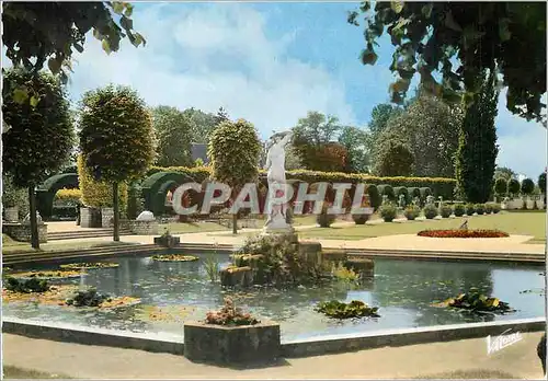 Cartes postales moderne Bourges (Cher) Les Merveilles du Berry Le jardin des pres Fichaux le bassin au cadran Solaire