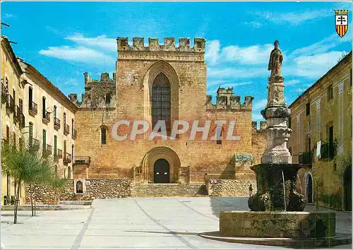 Cartes postales moderne Costa Dorada Tarragona Monasterio de Santes Creus Place Saint Bernado et Facade